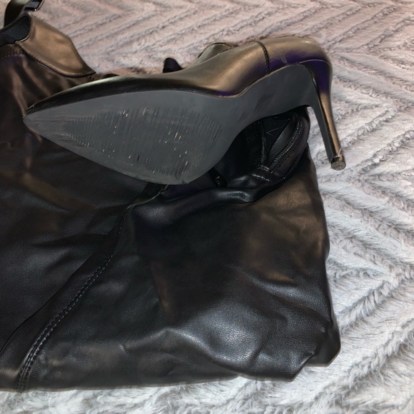 Faux Leather Cheeky Chaps Heels - Picture 3 of 3